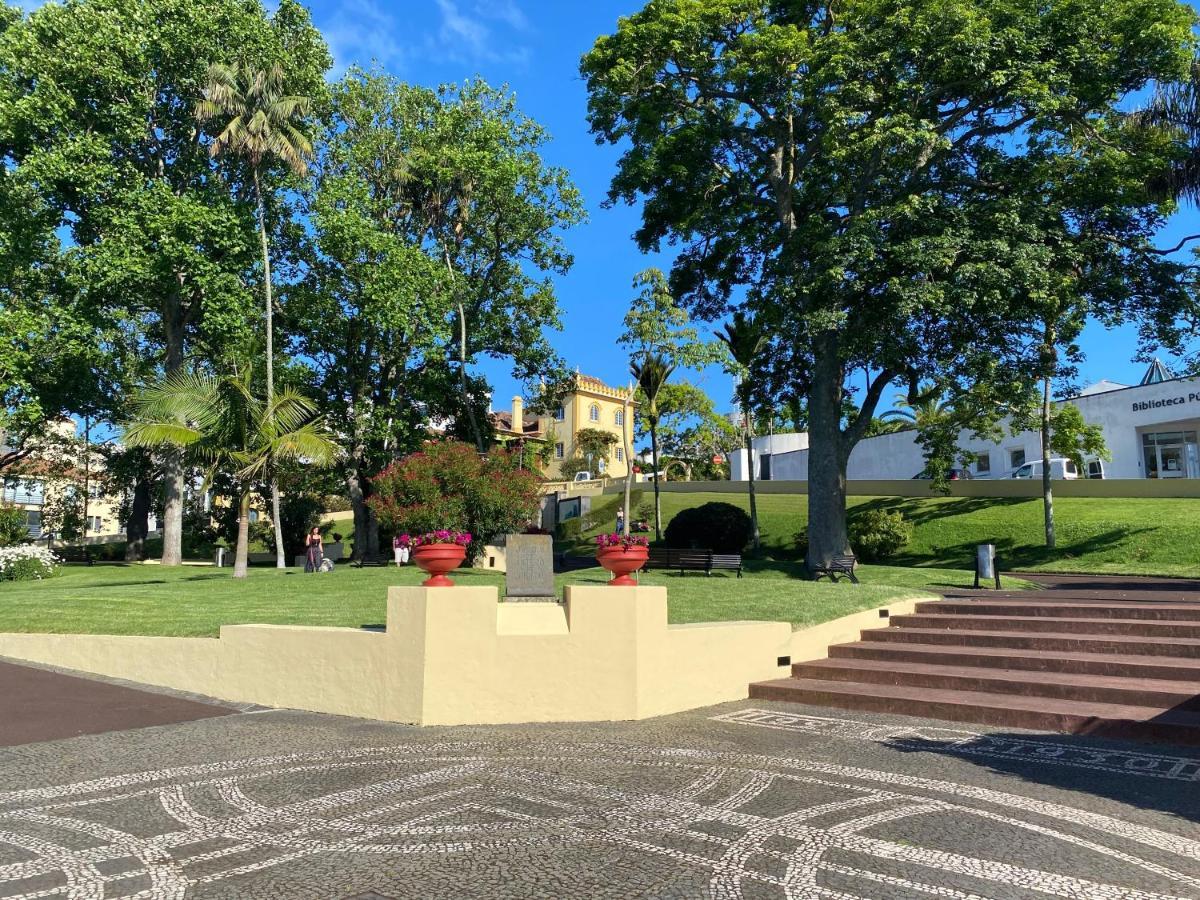 Central House Al Ponta Delgada  Exterior photo